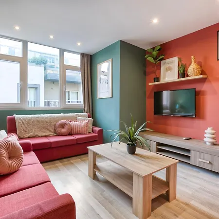 Paceville Penthouse + Terrace & Vibes