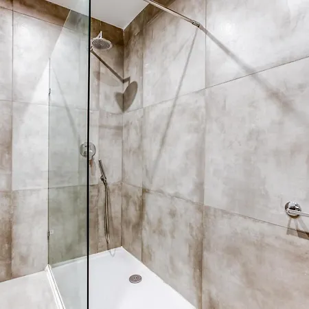 Paceville Penthouse + Terrace & Vibes Apartament St. Julian's