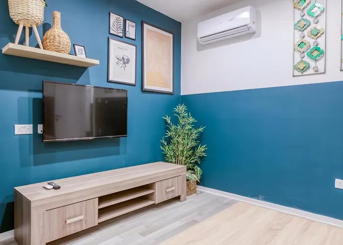 Modern Paceville With Wifi & Ac By 360 Estates Apartment *