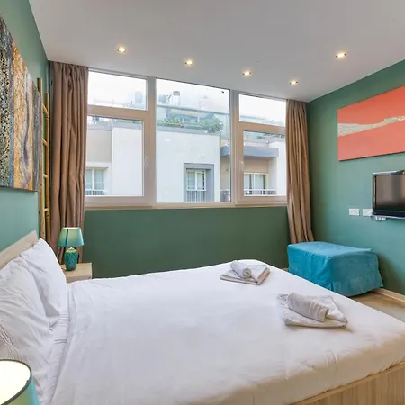 Apartmán Paceville Penthouse + Terrace & Vibes
